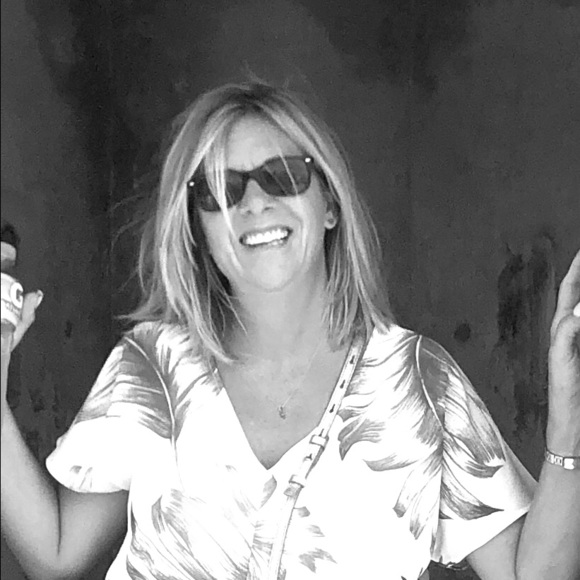 Meet your Posher, Sharon - Picture 1 of 1